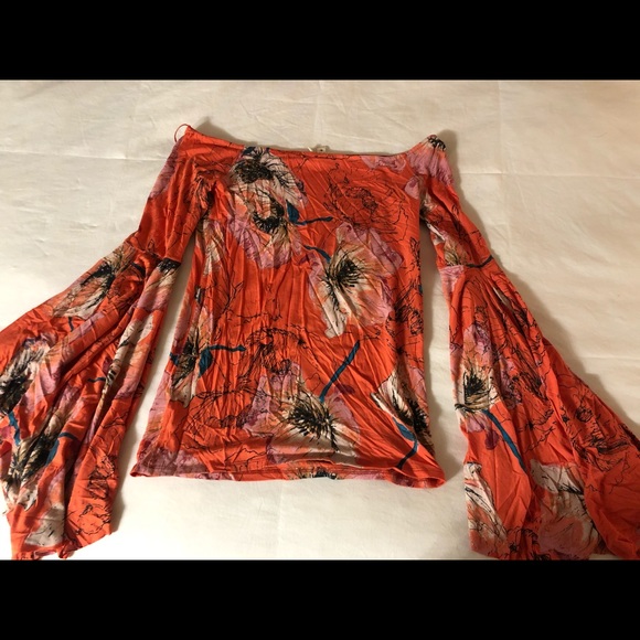 We The Free off the shoulder top - Picture 1 of 3